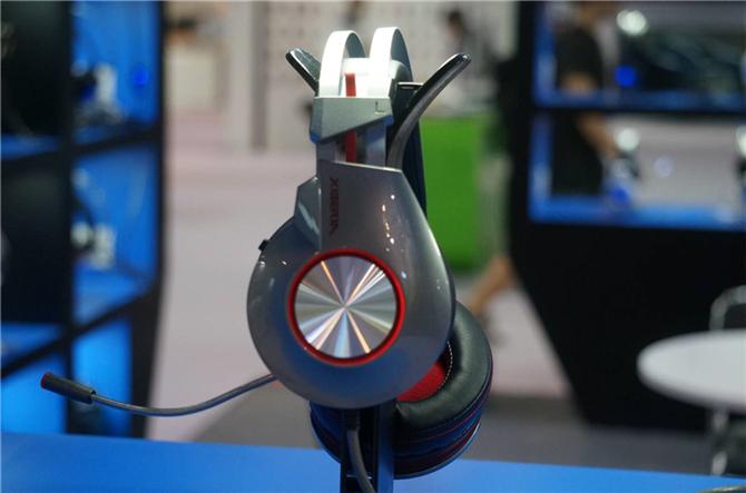 西伯利亚耳机登陆香港电子产品展览会
